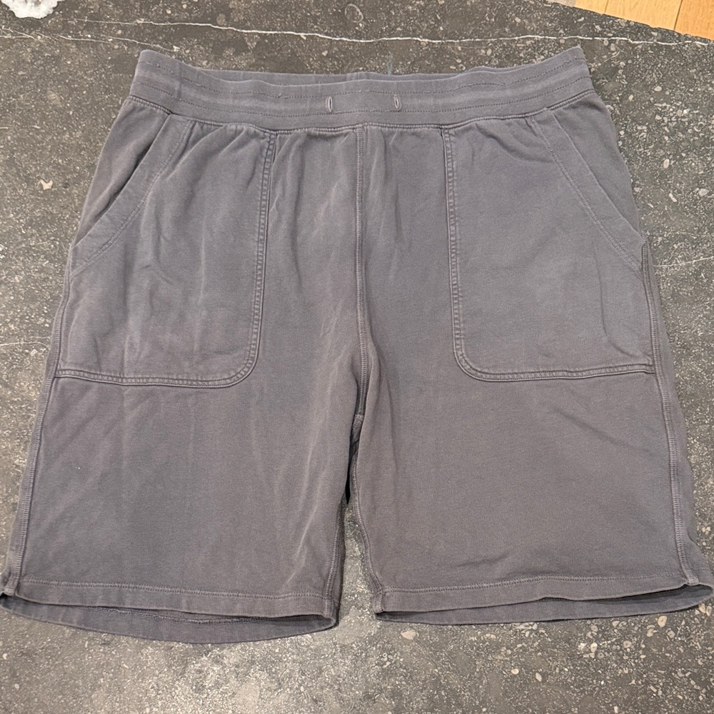 Leonard Frisbie Men's Gray Casual Shorts